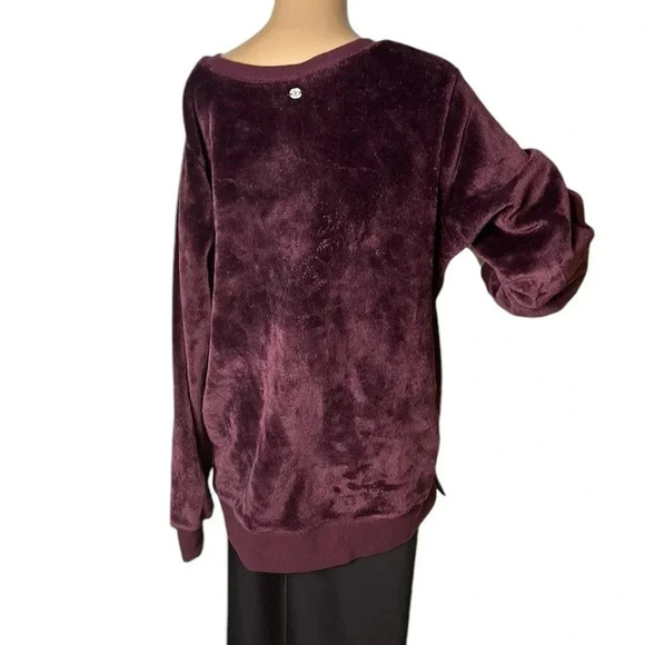 Gaiam burgundy oversized sweater,women,lux faux fur pullover,rib,PTP 24” - Picture 5 of 13